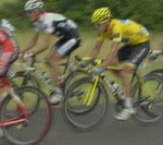 Kim Kirchen en jaune pendant la 7�me �tape du Tour de France 2008